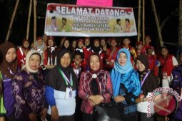 Anisah Kunjungi Perkemahan Jamnas di Cibubur