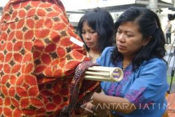 IKAWA Kreasikan Batik dalam Petra Berkain