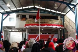 Upacara Bendera Tetap Berlangsung Meriah Meski Perth Dilanda Badai