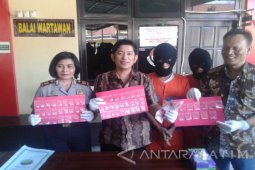 Polres Tanjung Perak Sita 64 Poket Sabu