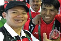 Ramai-ramai cukur gundul setelah dapat emas
