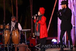 Penampilan The Groove