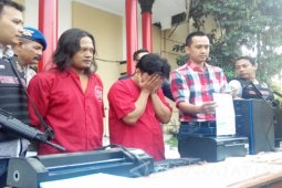 Polrestabes Surabaya Bongkat Sindikat Pembuatan KTP Palsu