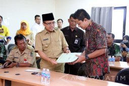Bupati Banyuwangi Antar Surat Teguran ke PT BSI