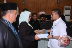 Pemkot Sampaikan Nota Keuangan