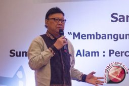 Mendagri Belum Putuskan Sikap Atas Nur Alam