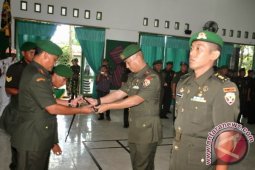 Tongkat Komando Yonif 742/SWY Resmi Diserahterimakan