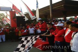 Menteri BUMN Minta INKA Memproduksi Kereta Secara Massal