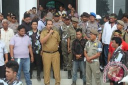 Nelayan Asahan Ancam Bakar Pukat Trawl