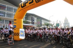 Paramount Selenggarakan Sepeda Santai Peringati HUT RI