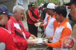 Bupati Asahan Salurkan Bantuan Alsintan