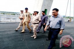 Gubernur Jadikan Jembatan Baturusa II Ikon Daerah