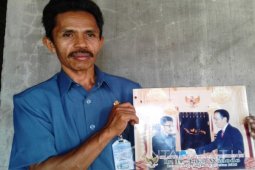 Guru SD Daerah Terpencil Situbondo Terima Penghargaan Presiden