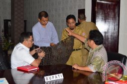 Bupati Hamim Apresiasi Penelitian Jaring Ijuk Dari Ehime University