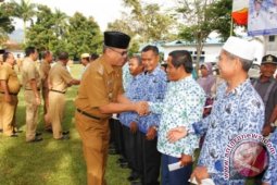 60 Anggota Korpri Terima Cenderamata