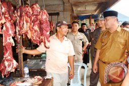 Wakil Bupati Tinjau Harga Kebutuhan Pokok