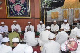 Guru Khalil Pimpin Haul Syekh Seman Al-Banjari