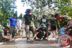Korem Binaiya Bakti Sosial di Negeri Lima