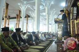 Zola ajak masyarakat doakan jamaah haji
