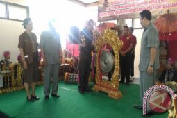 Sebanyak 259 Maba STAHN MK Singaraja Ikuti "Masayu"
