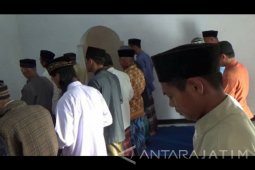 Penganut Thoriqoh Syatariyah Rayakan Idul Adha Rabu