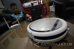 Robot Servis Pembersih Debu