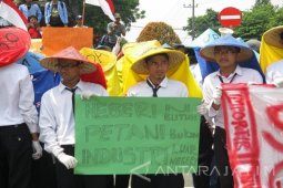 Mahasiswa Kediri Desak Pemerintah Perhatikan Nasib Petani