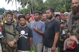 Abu Sayyaf bebaskan WNI Herman bin Manggak