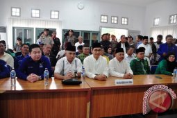 KPU Babel Terima Berkas Tiga Pasangan Pilkada