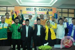PASANGAN PETAHANA