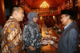 Gubernur Lampung M.Ridho Ficardo Temui BJ.Habibie