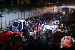 Sudinsos Jaksel Salurkan Bantuan Untuk Korban JPO Ambruk