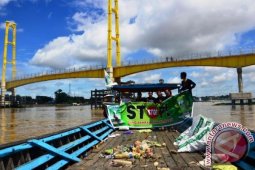 KAMMI Kutai Kartanegara Gelar Aksi Bersih Sungai