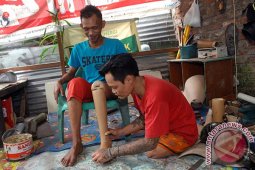 Kisah Kedermawanan Kaki Palsu Asal Bandung