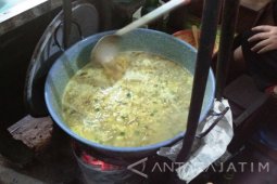 Penasaran Nasi Becek? Yuk Cicipi..