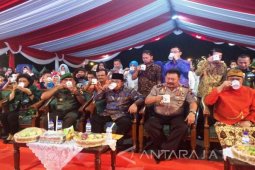 Minum Kopi "Ser-Ser" HUT TNI Catat Rekor MURI
