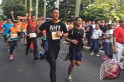Agus Yudhoyono jadi rebutan "selfie" di Tjanting Fun Day