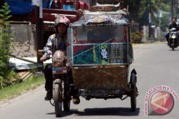 Becak Motif Batik