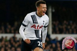 Cetak tiga gol di ujung laga, Tottenham kalahkan Swansea 3-1