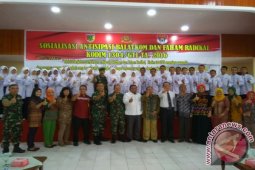 Warga Ikut Sosialisasi Bahaya Komunis Dan Radikalisme