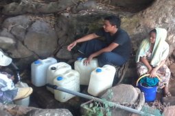 Ratusan KK di Situbondo Kekurangan Air Bersih