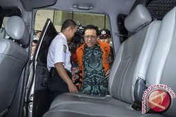 Sidang Praperadilan Irman Ditunda Selasa Pekan Depan