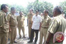 Bupati Asahan Tinjau Lokasi Pembangunan Jembatan dan Pasar Tradisional