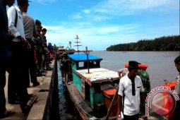 Aparat dan Nelayan Masih Mencari Suryadi