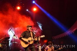 Iwan Fals Konser Di Ponorogo
