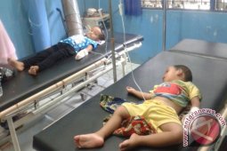 Pedagang Pentol Pun Ikut Keracunan