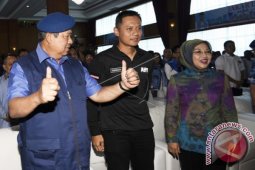 Agus Terima Selebriti di Tim Kampanye