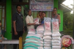 Beras Bulog Cap Matahari Menembus Pelosok Kapuas Hulu