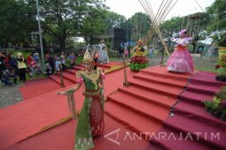 Fashion Show di Taman