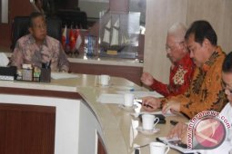 Gubernur Laporkan Kemajuan Proyek Infrastruktur Kaltim